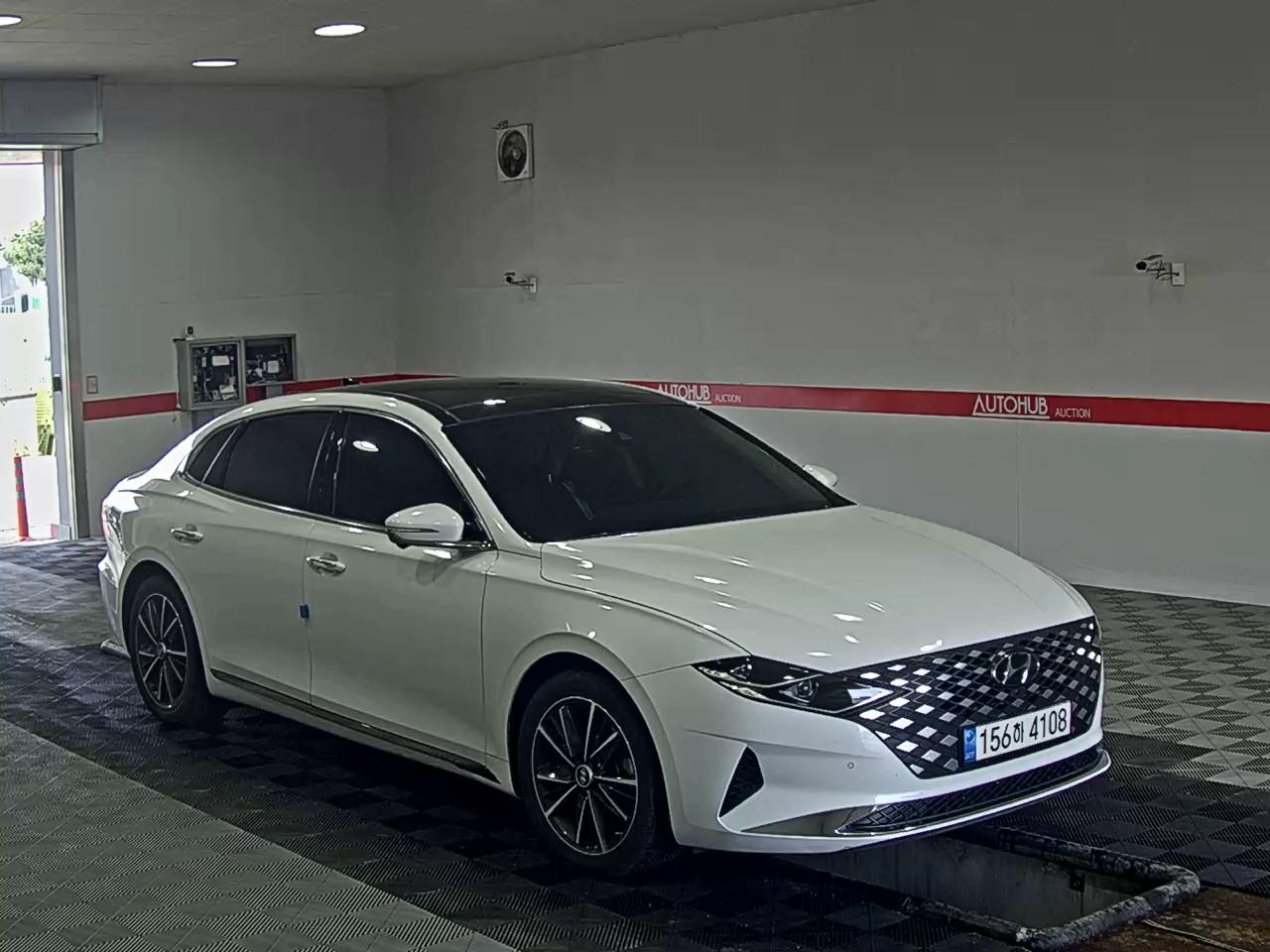 Hyundai Grandeur 2023 - Image 2