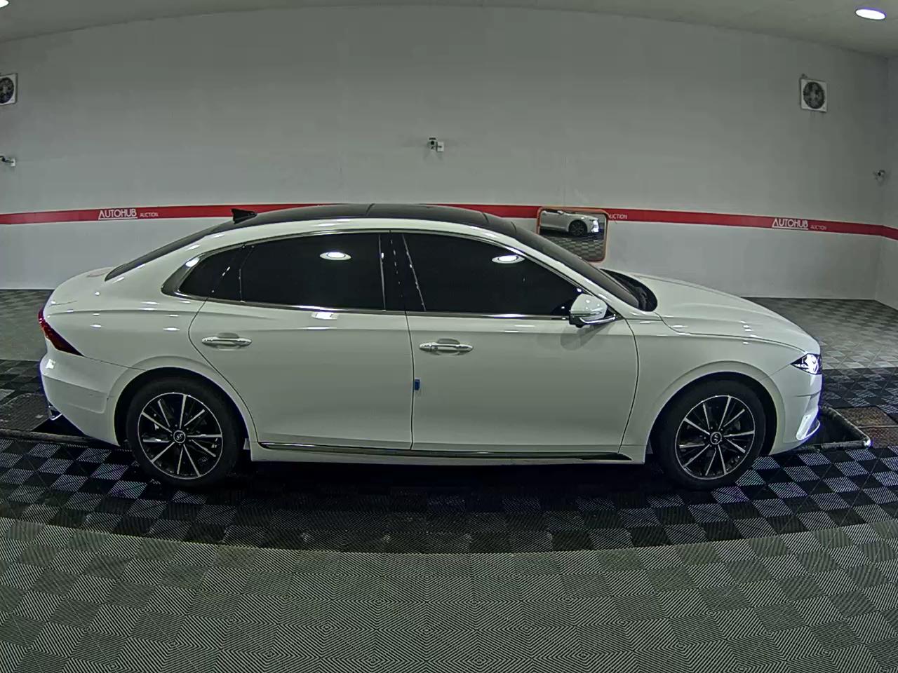 Hyundai Grandeur 2023 - Image 3