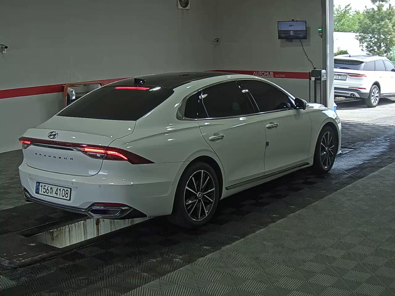 Hyundai Grandeur 2023 - Image 4