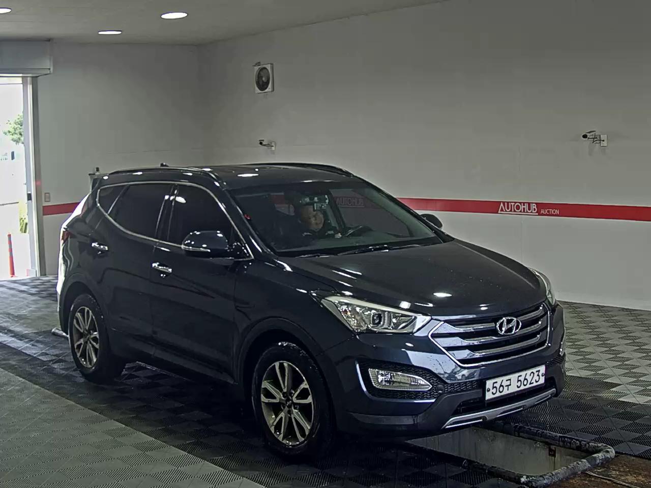 Hyundai Santa Fe 2015 - Image 2