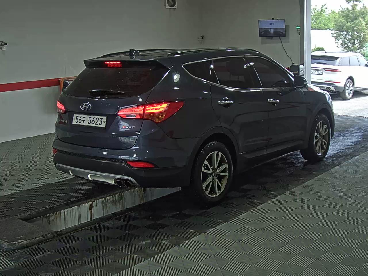Hyundai Santa Fe 2015 - Image 4