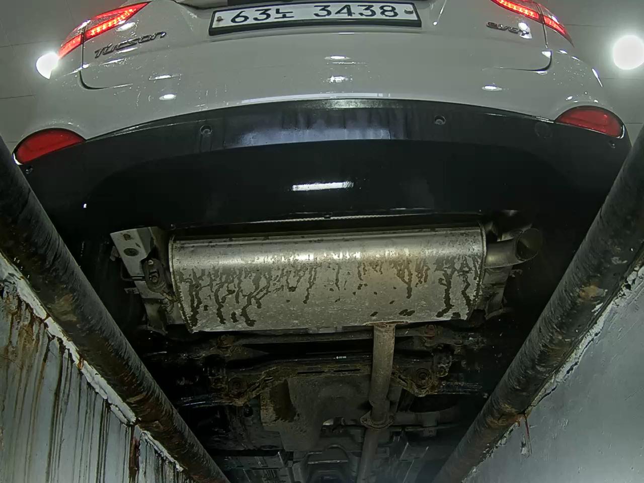 BMW iX 2014 - Image 7