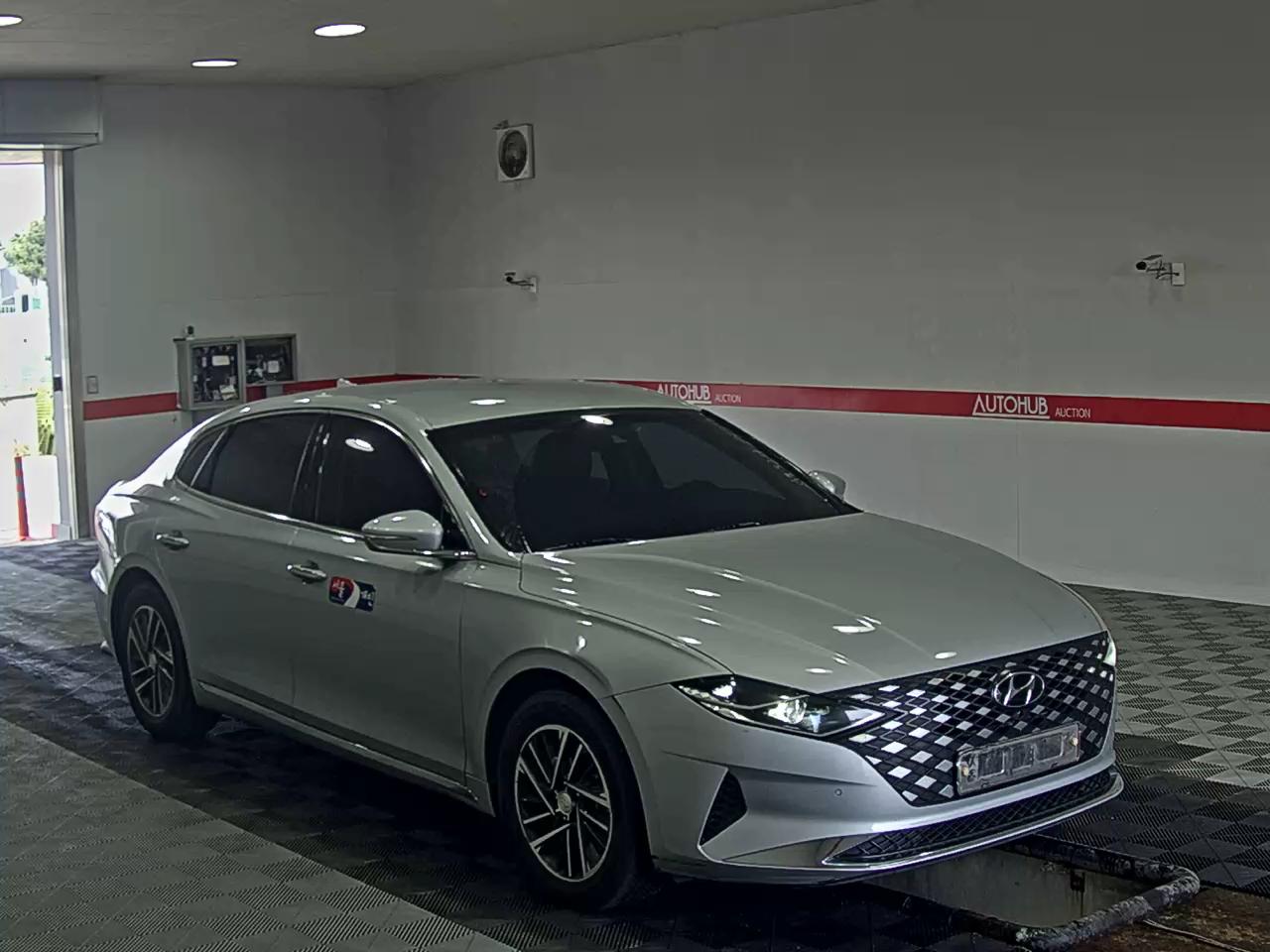 Hyundai Grandeur 2020 - Image 2