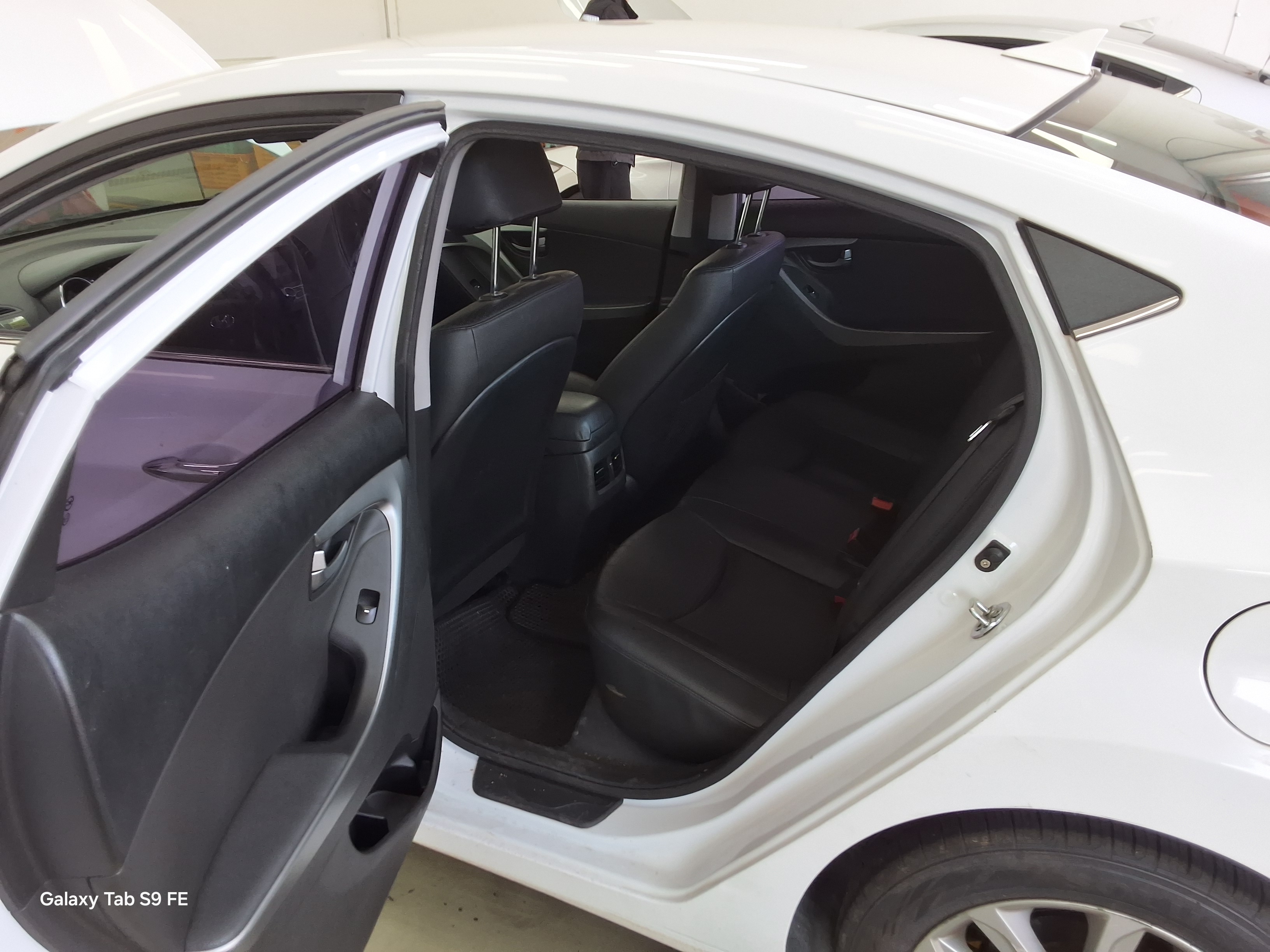 Hyundai Elantra 2014 - Image 11