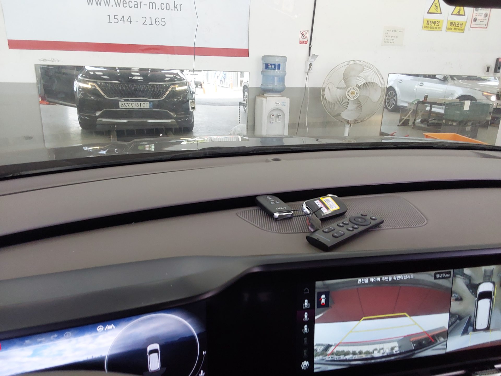 Kia SEDONA 2023 - Image 19