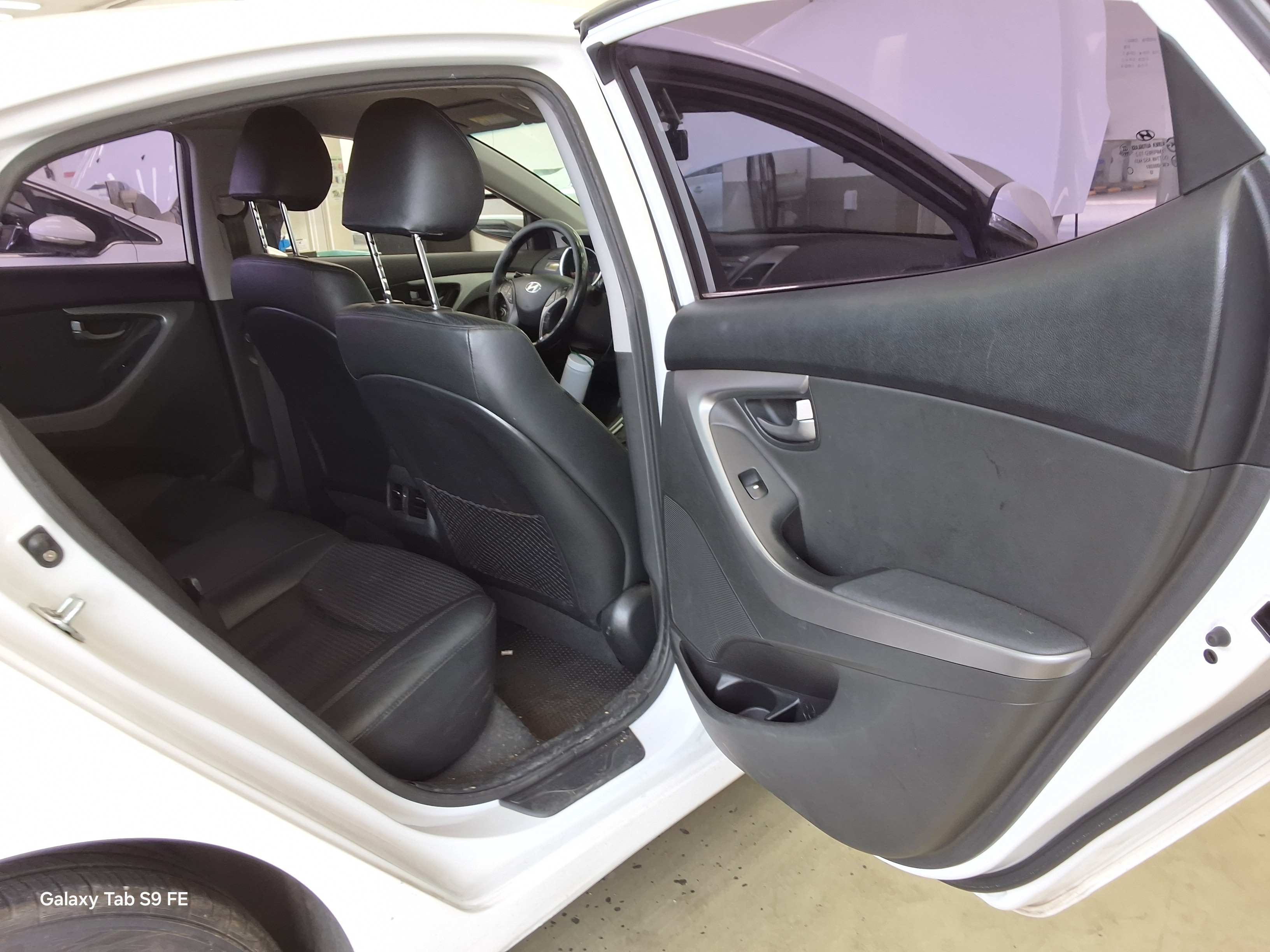 Hyundai Elantra 2014 - Image 12