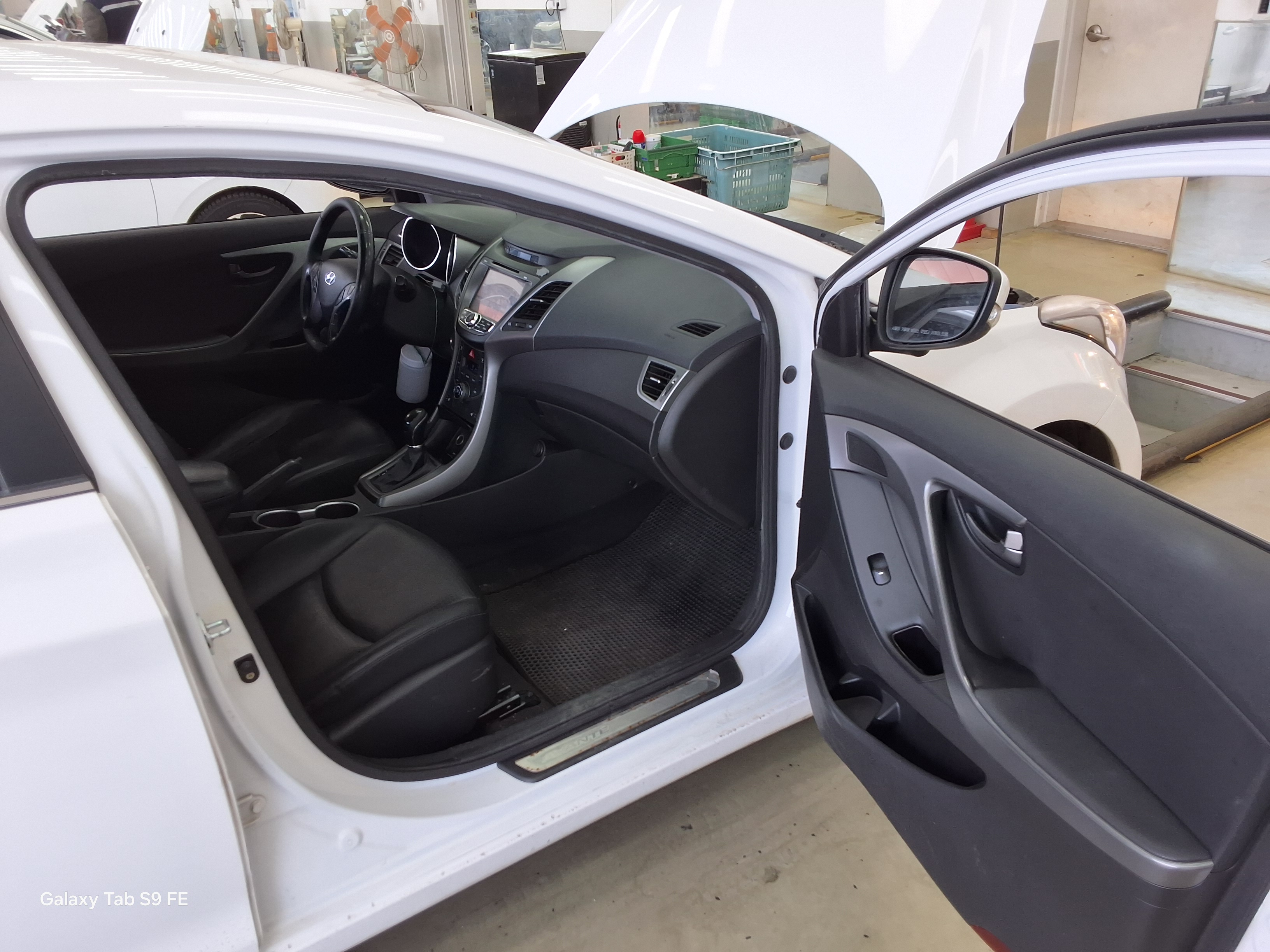 Hyundai Elantra 2014 - Image 13