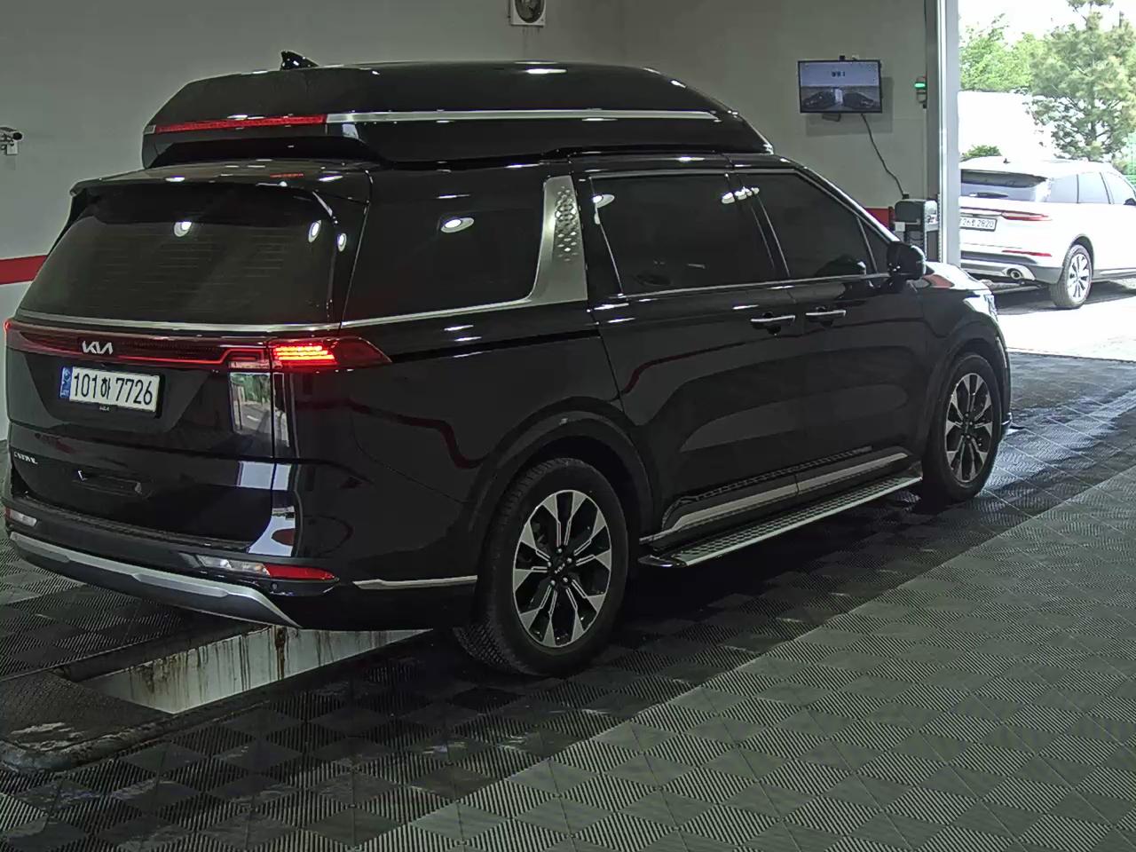 Kia SEDONA 2023 - Image 4