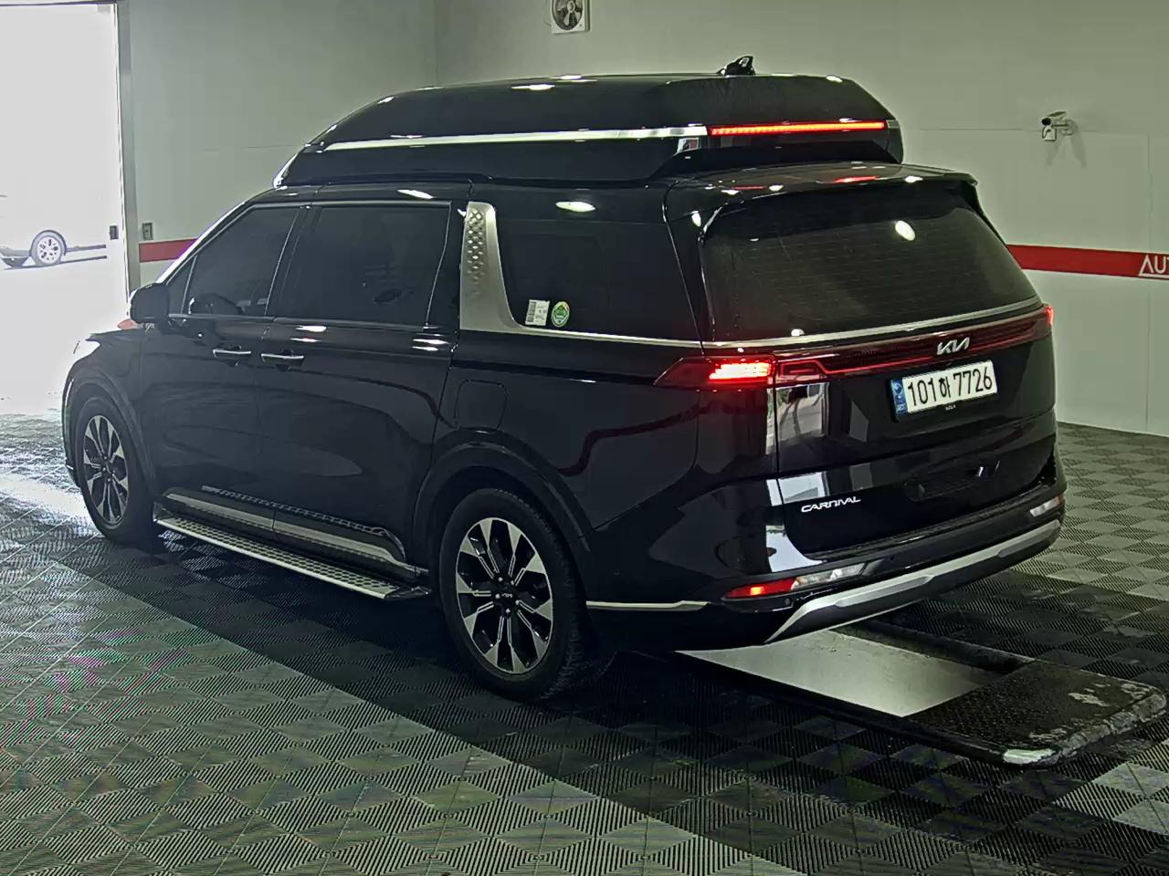 Kia SEDONA 2023 - Image 5