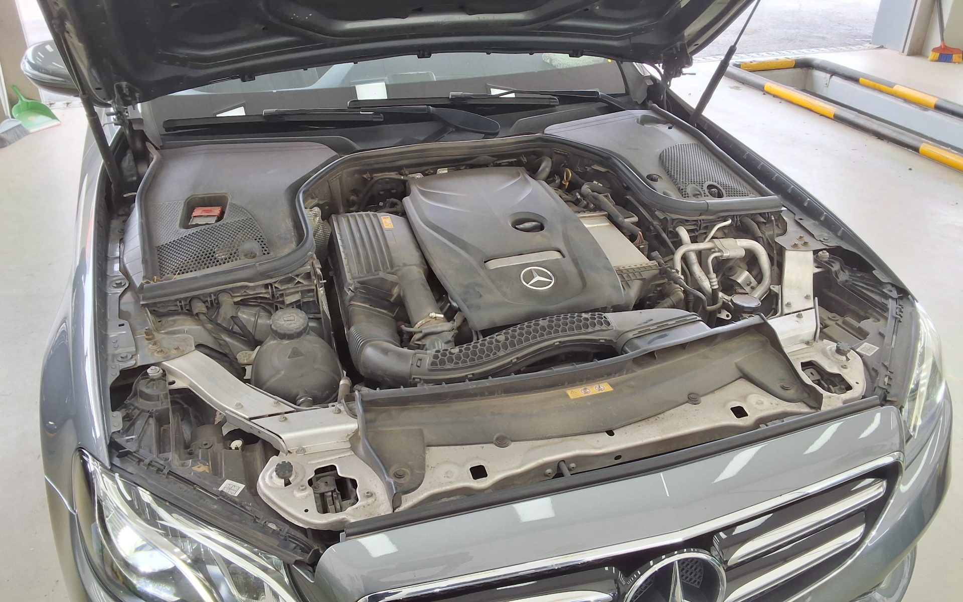 Mercedes-Benz E-Class 2020 - Image 20