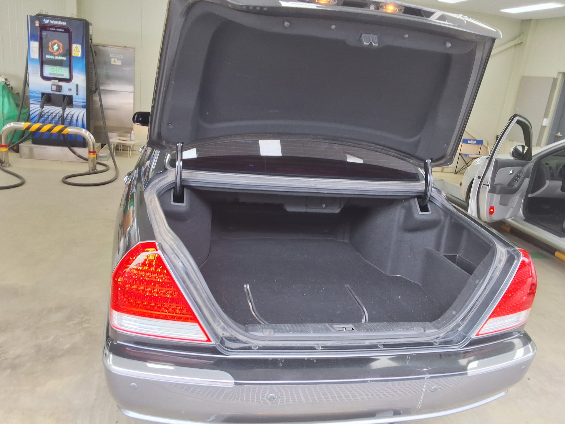 Hyundai Stinger 2008 - Image 14