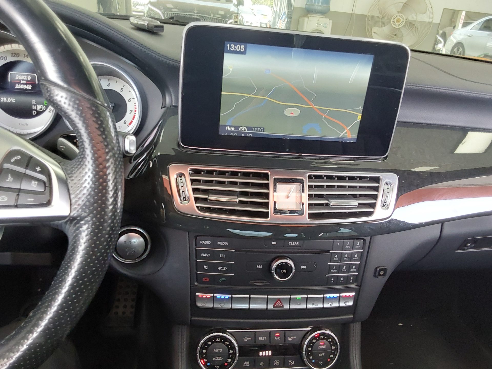 Mercedes-Benz CLS-Class 2016 - Image 17
