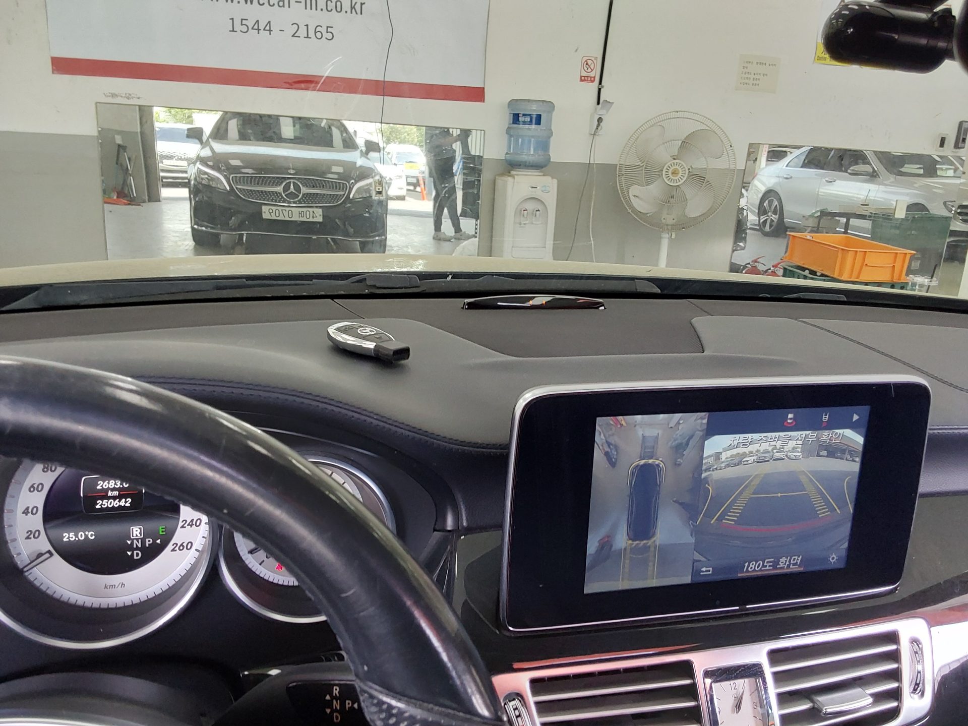 Mercedes-Benz CLS-Class 2016 - Image 18