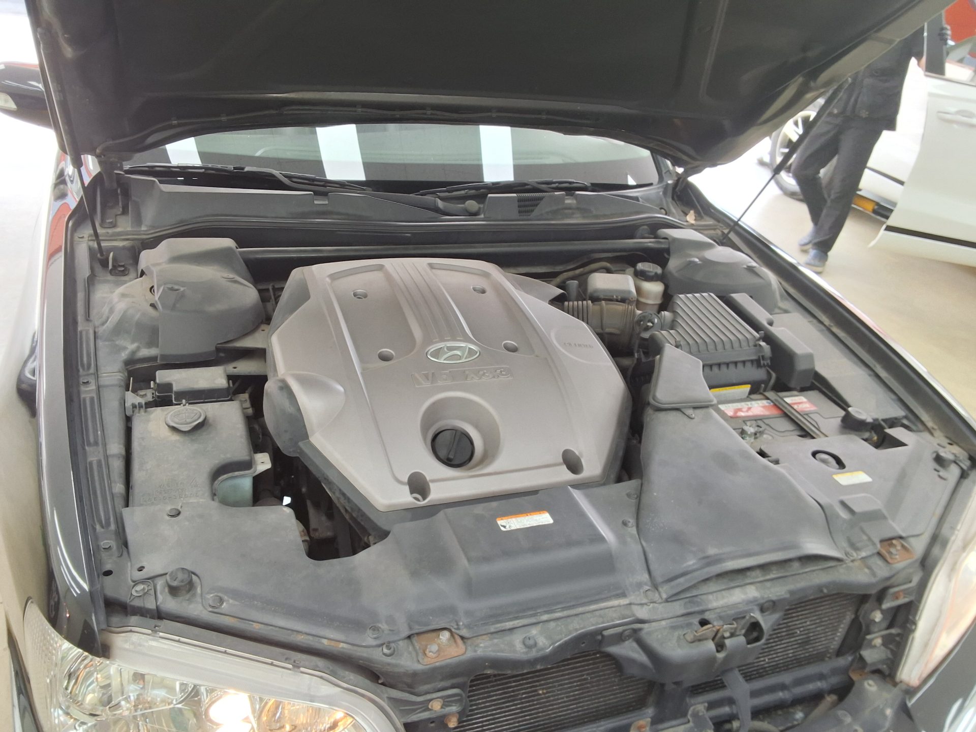 Hyundai Stinger 2008 - Image 18