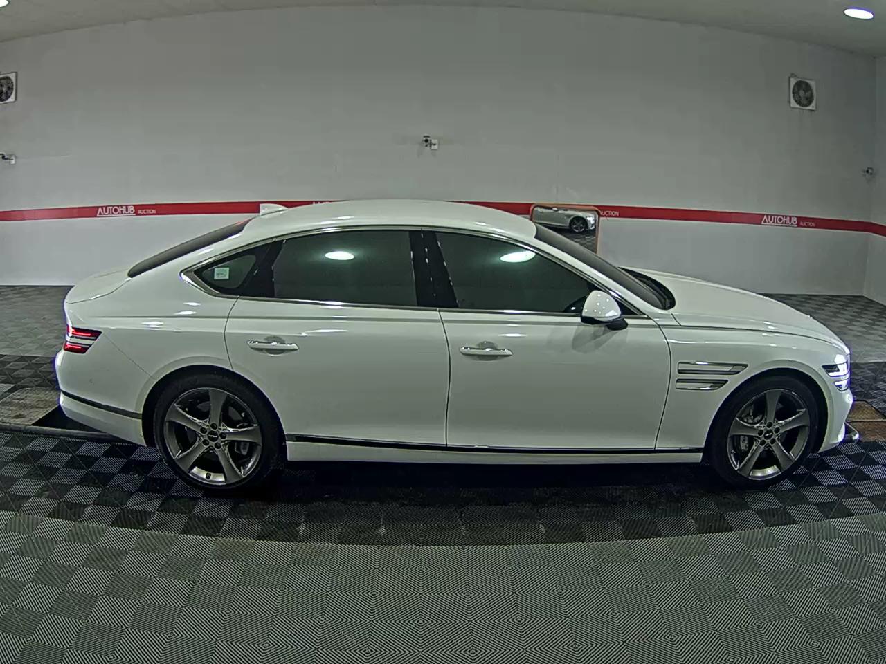 2024 - genesis g80