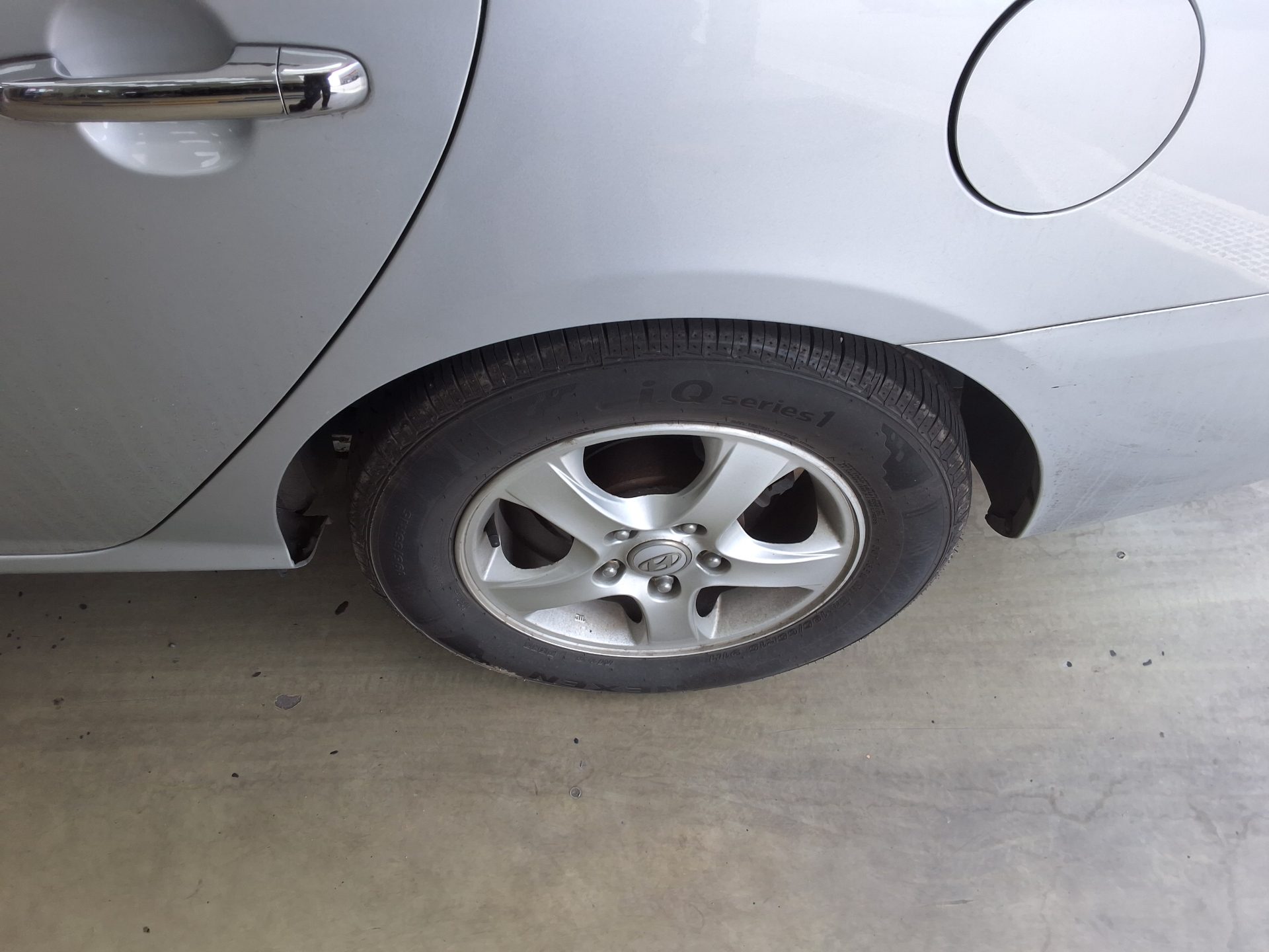 Hyundai Elantra 2010 - Image 21