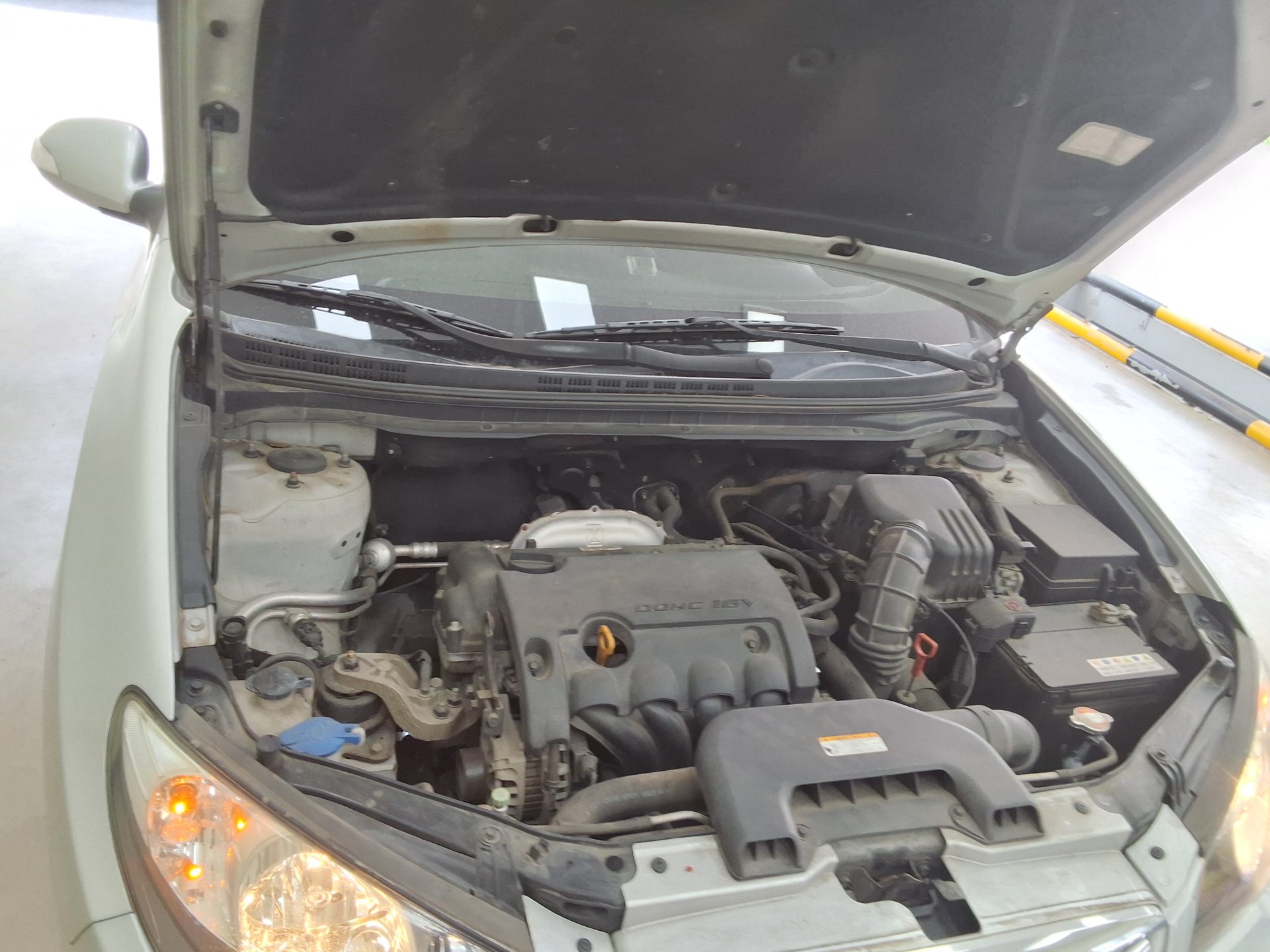 Hyundai Elantra 2010 - Image 19