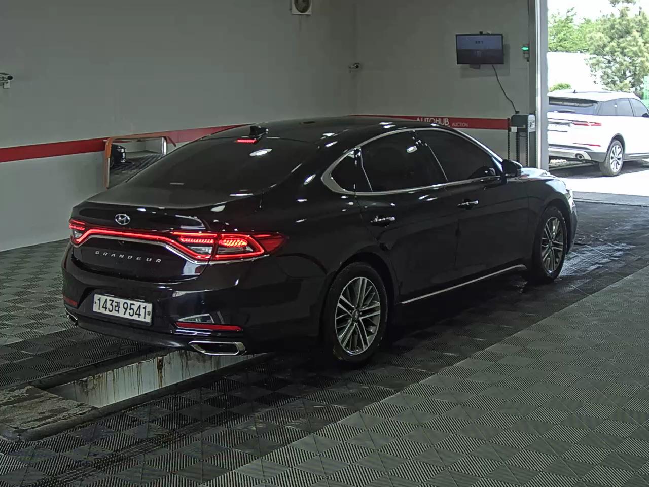 Hyundai Grandeur 2019 - Image 4