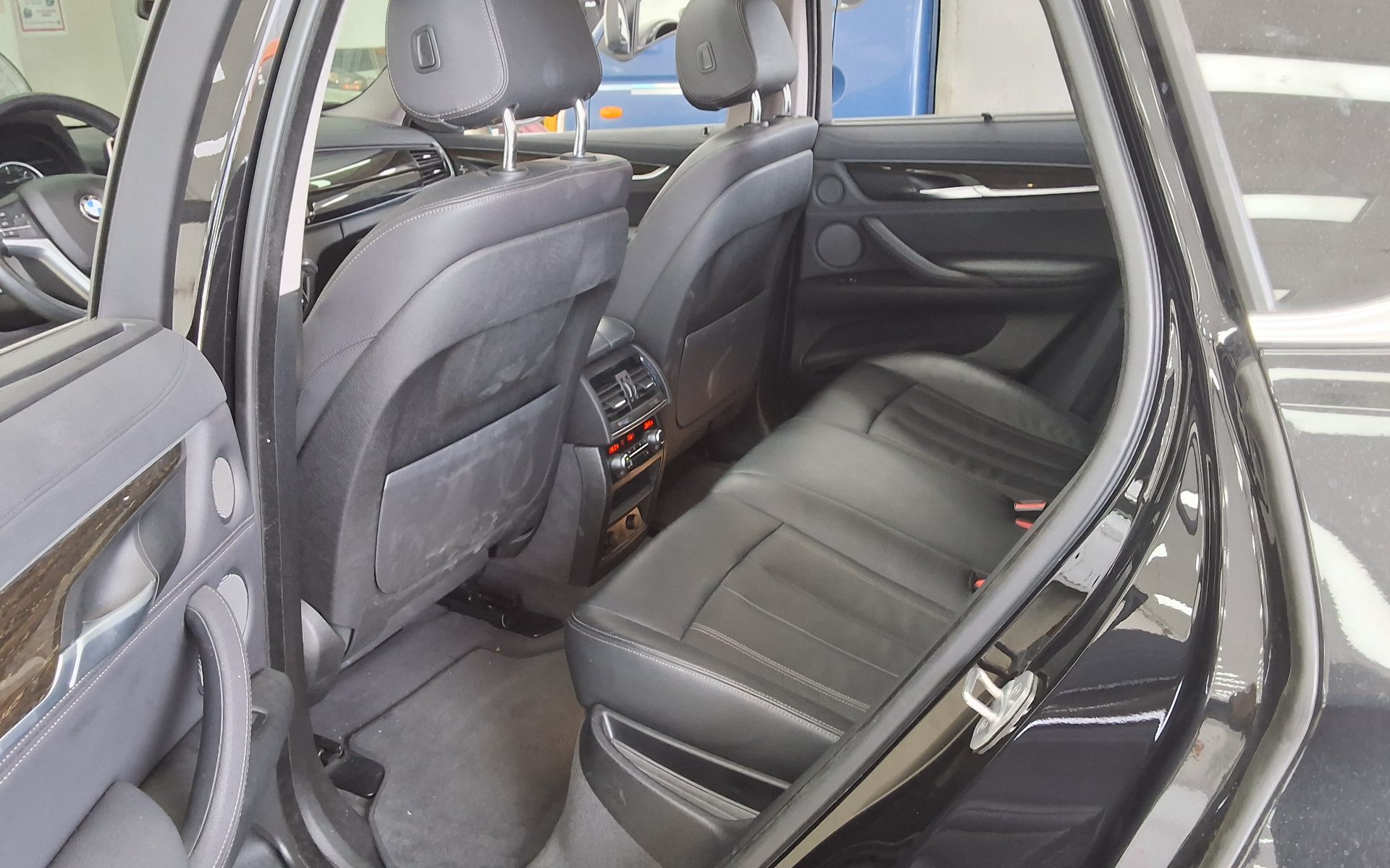 BMW X6 2018 - Image 11
