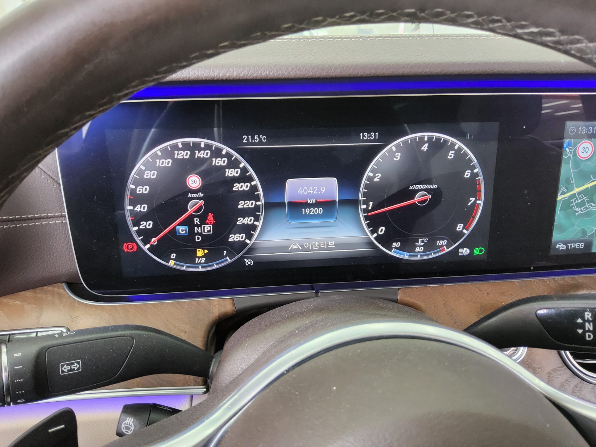 Mercedes-Benz E-Class 2019 - Image 8