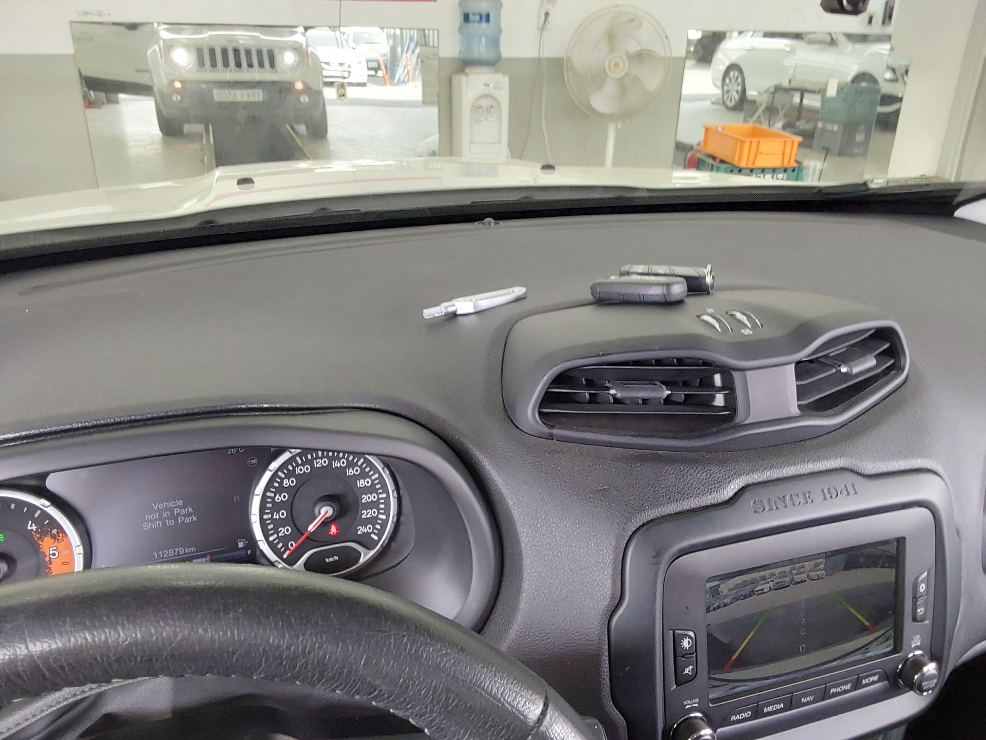 Jeep Renegade 2016 - Image 18