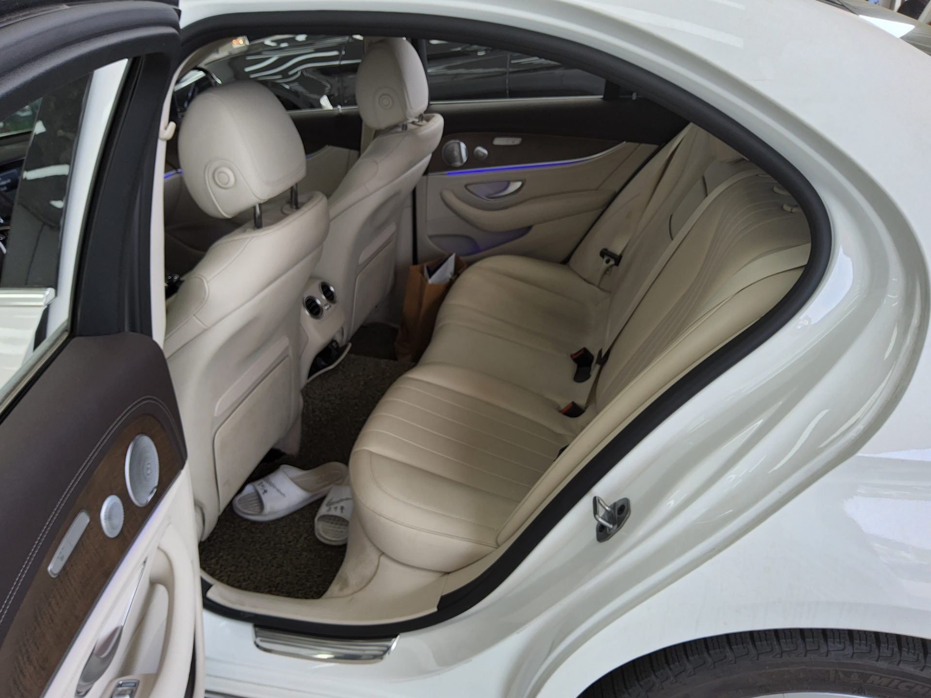 Mercedes-Benz E-Class 2019 - Image 11