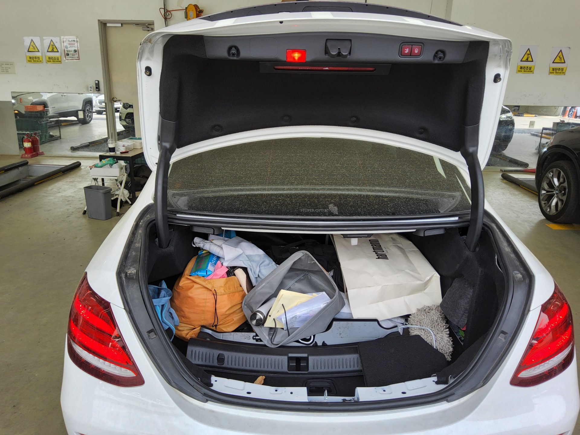 Mercedes-Benz E-Class 2019 - Image 14
