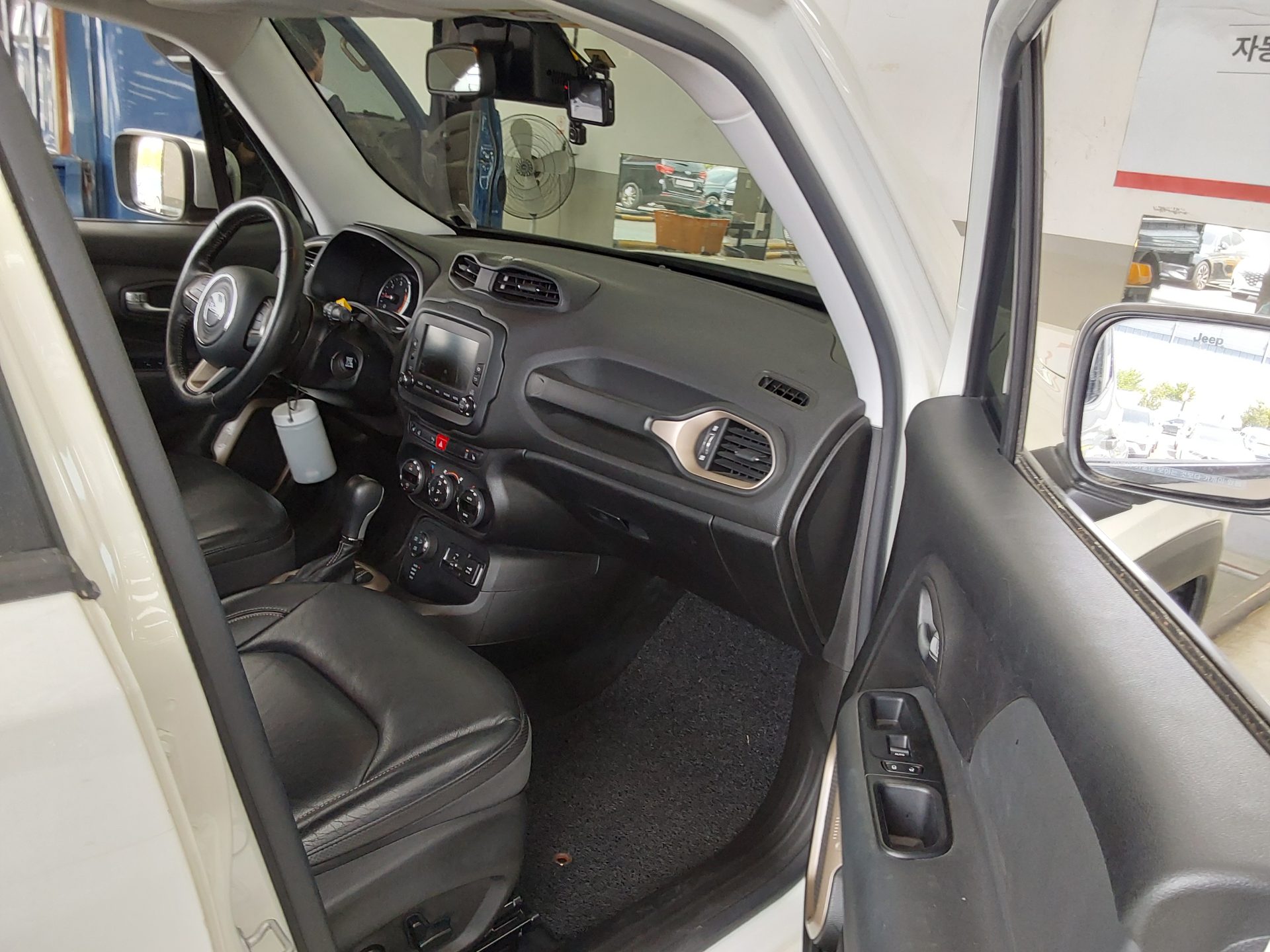 Jeep Renegade 2016 - Image 14