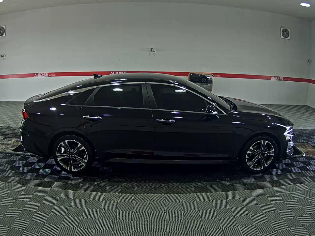 2022 - kia k5