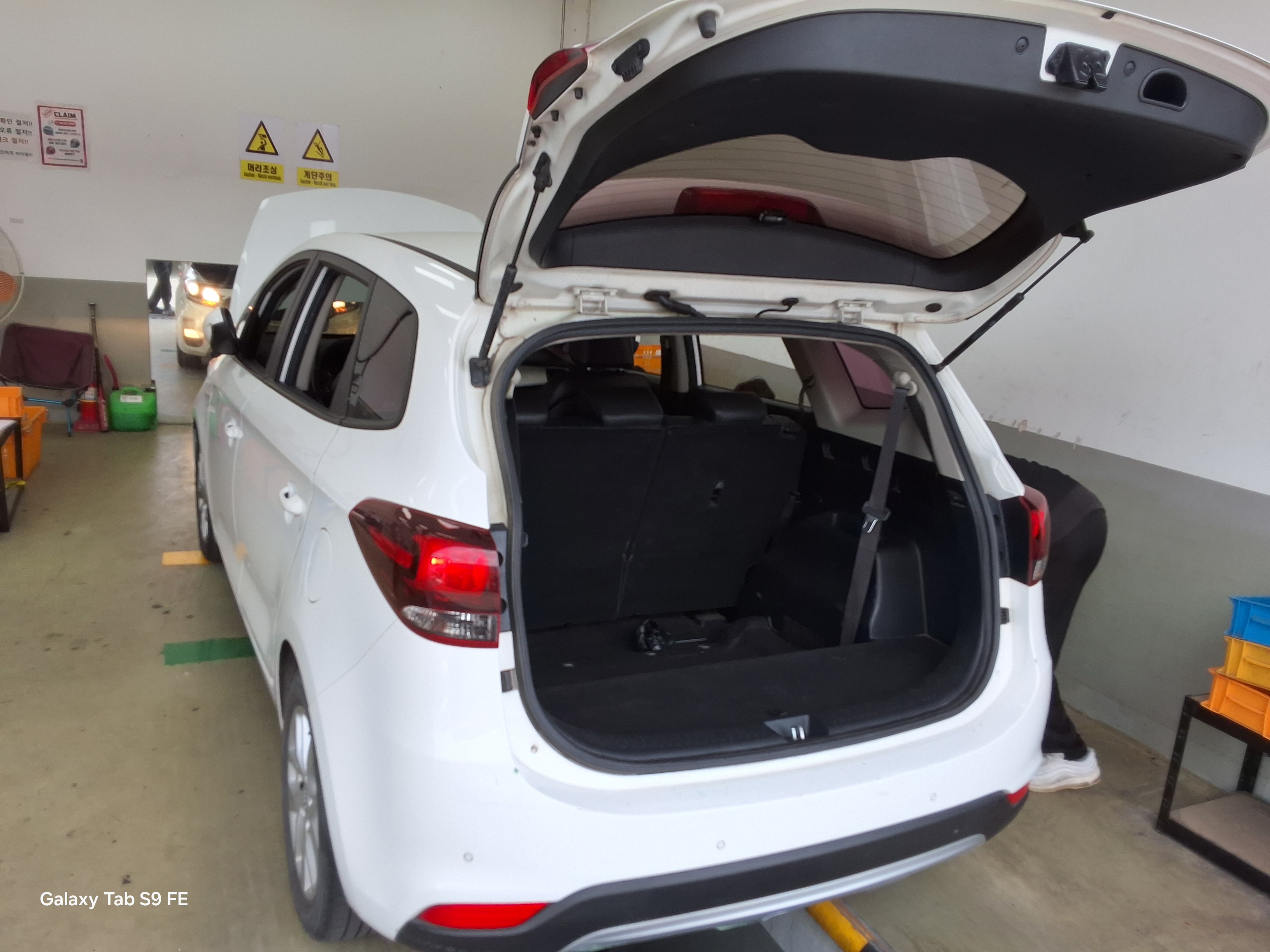 Kia Carens 2017 - Image 14