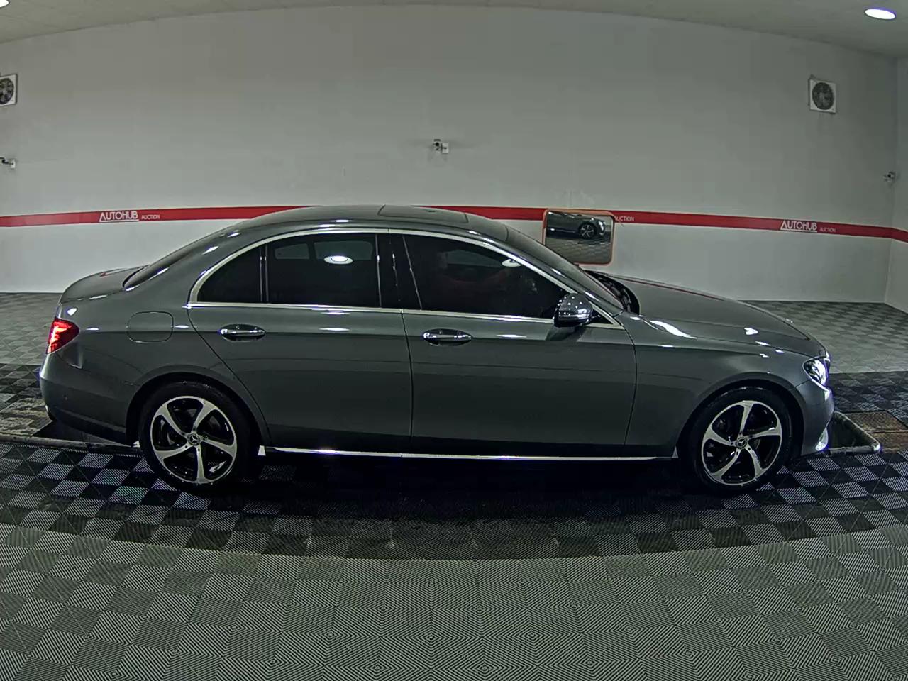 Mercedes-Benz E-Class 2020 - Image 3