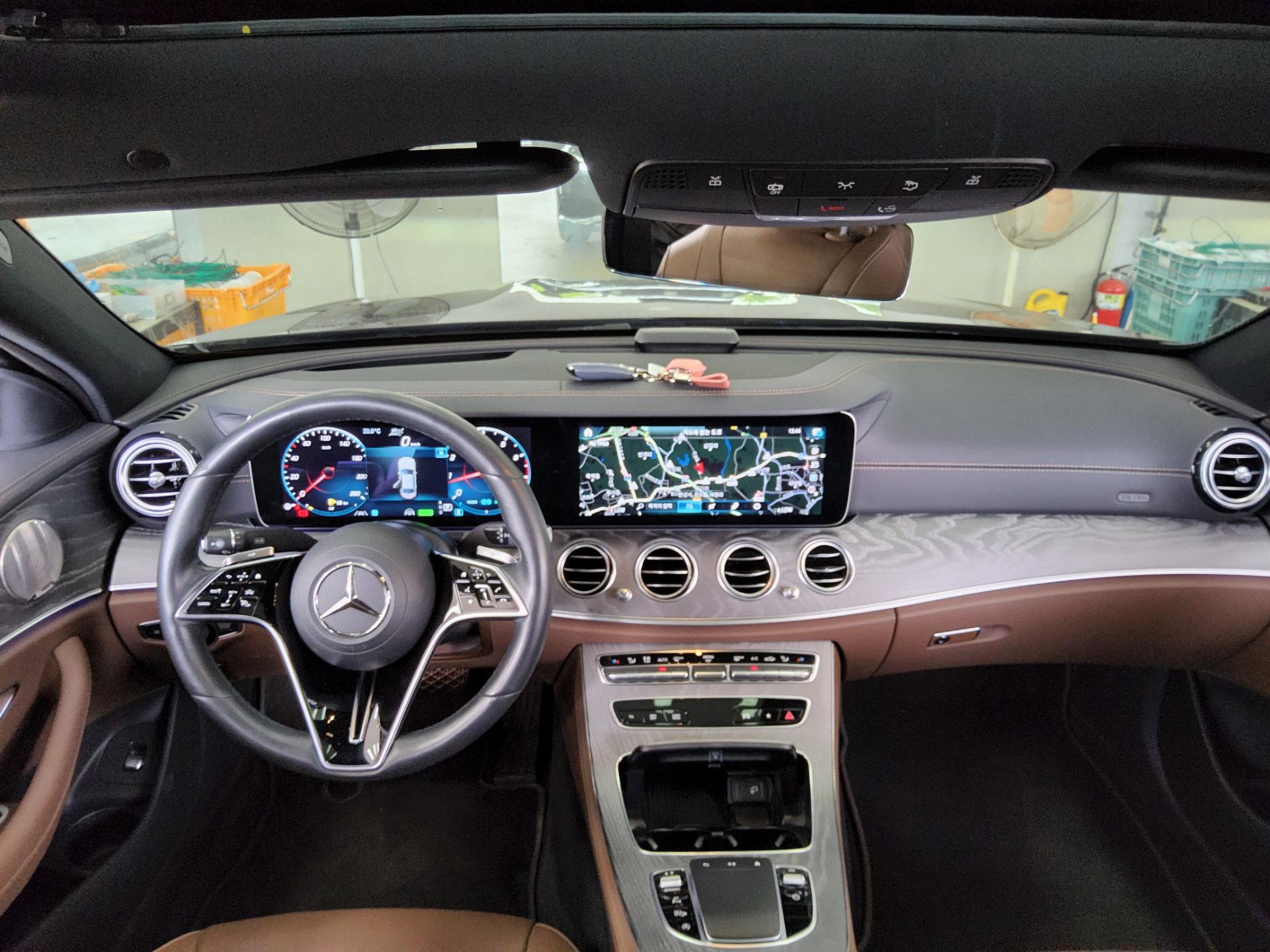 Mercedes-Benz E-Class 2022 - Image 10