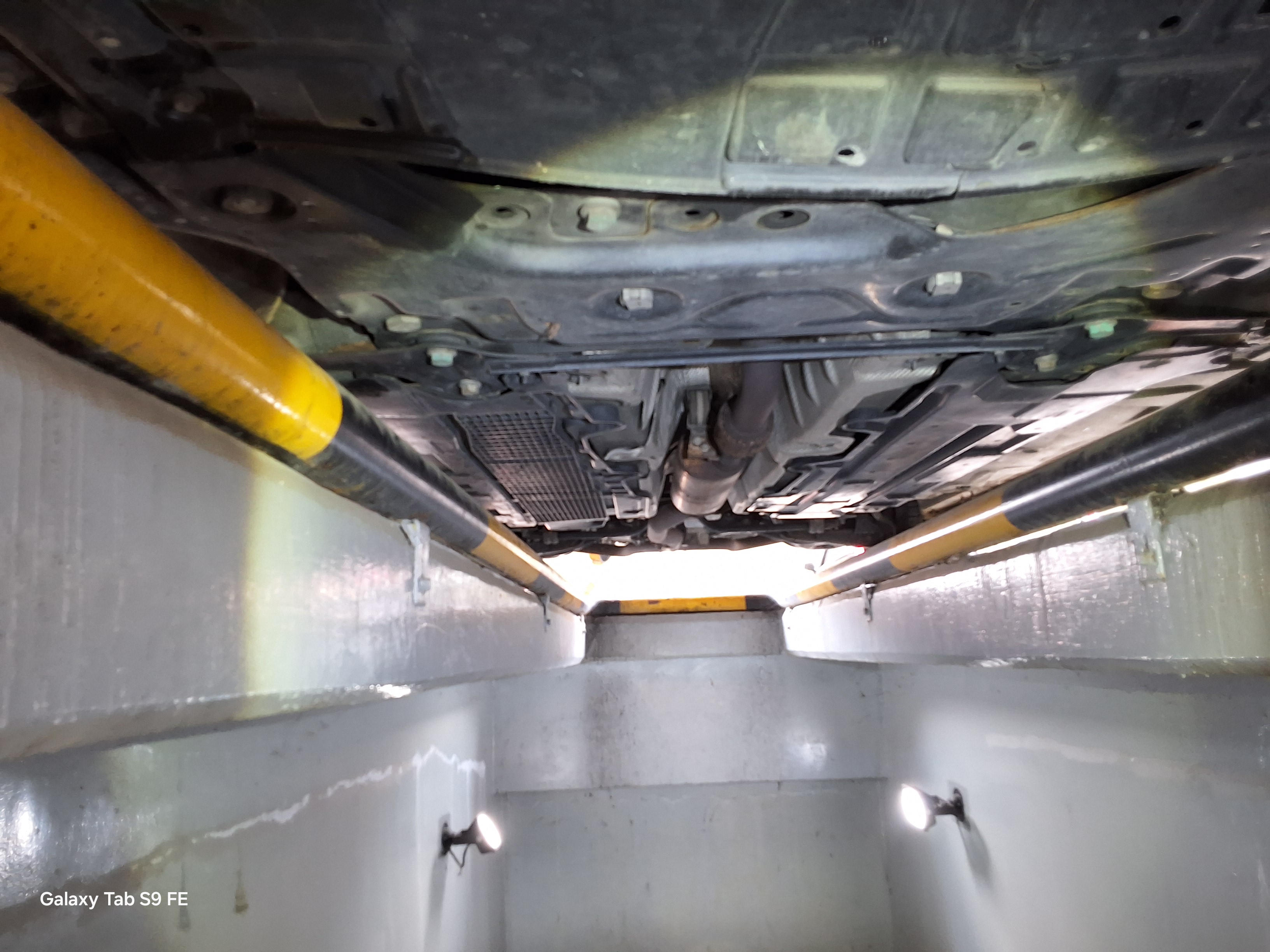 Renault Samsung SM7 2017 - Image 21