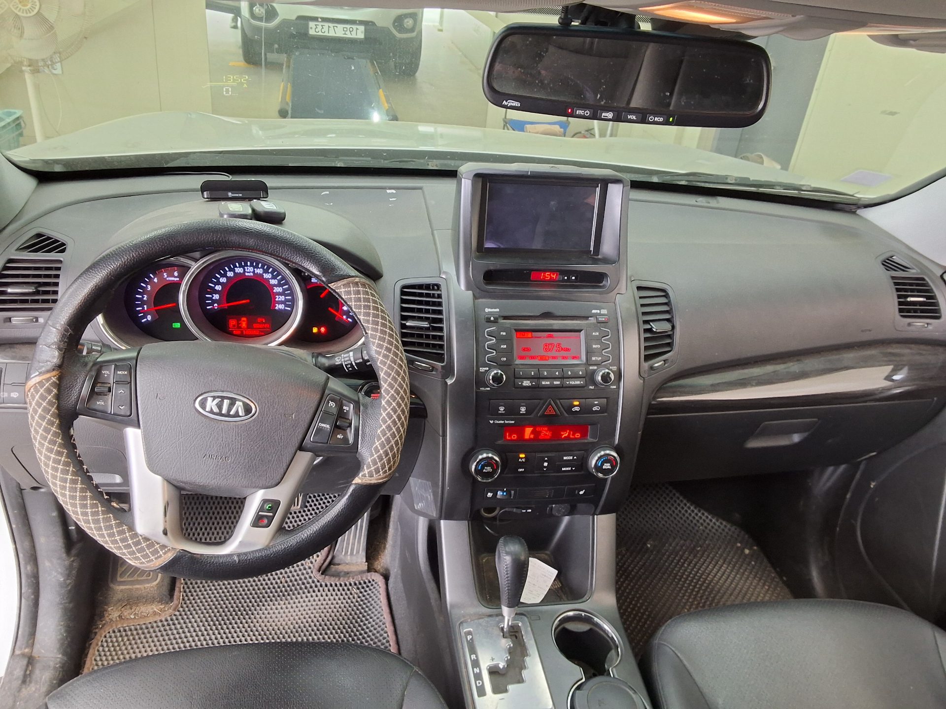 Kia Sorento 2012 - Image 19