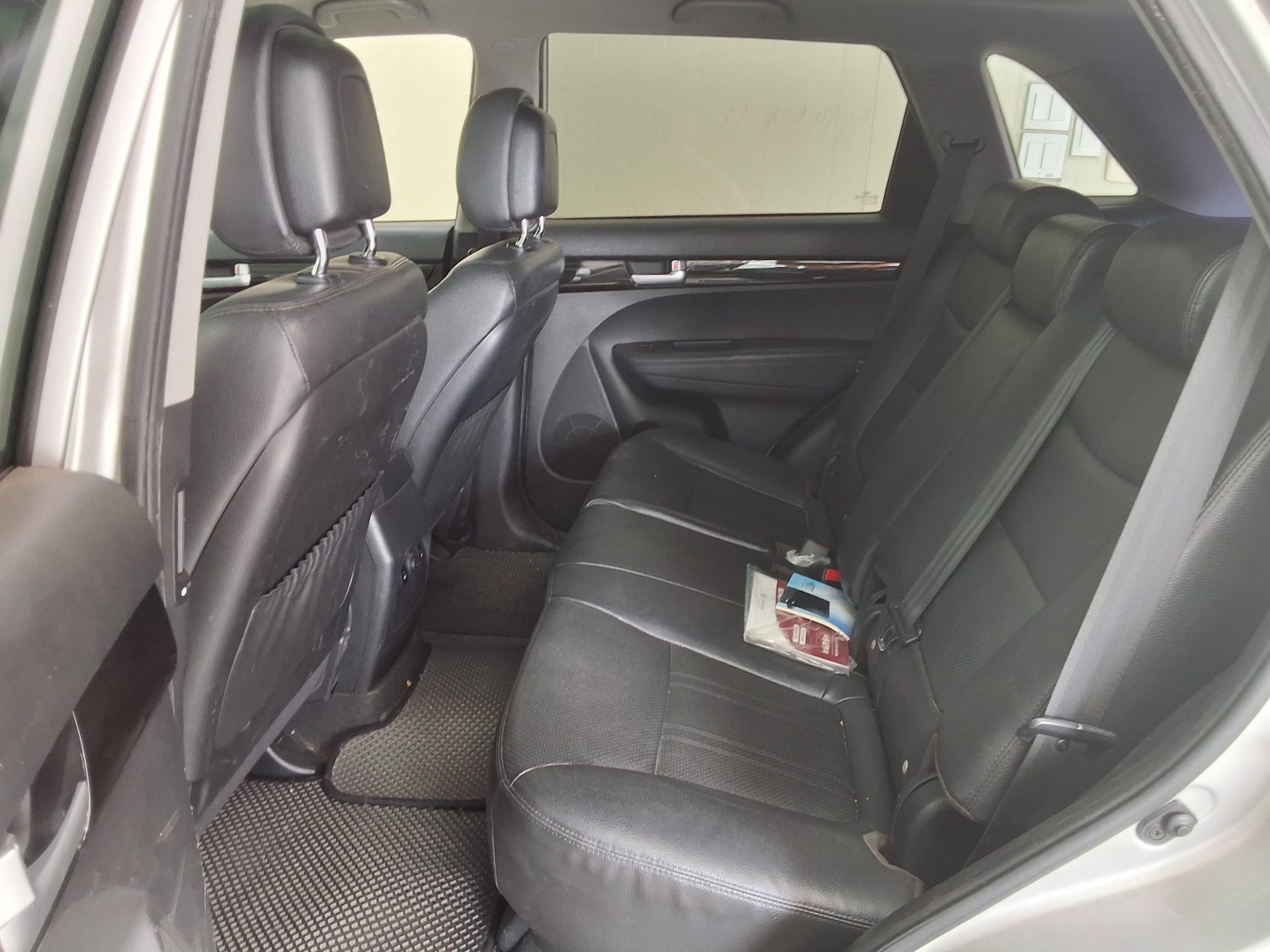 Kia Sorento 2012 - Image 11