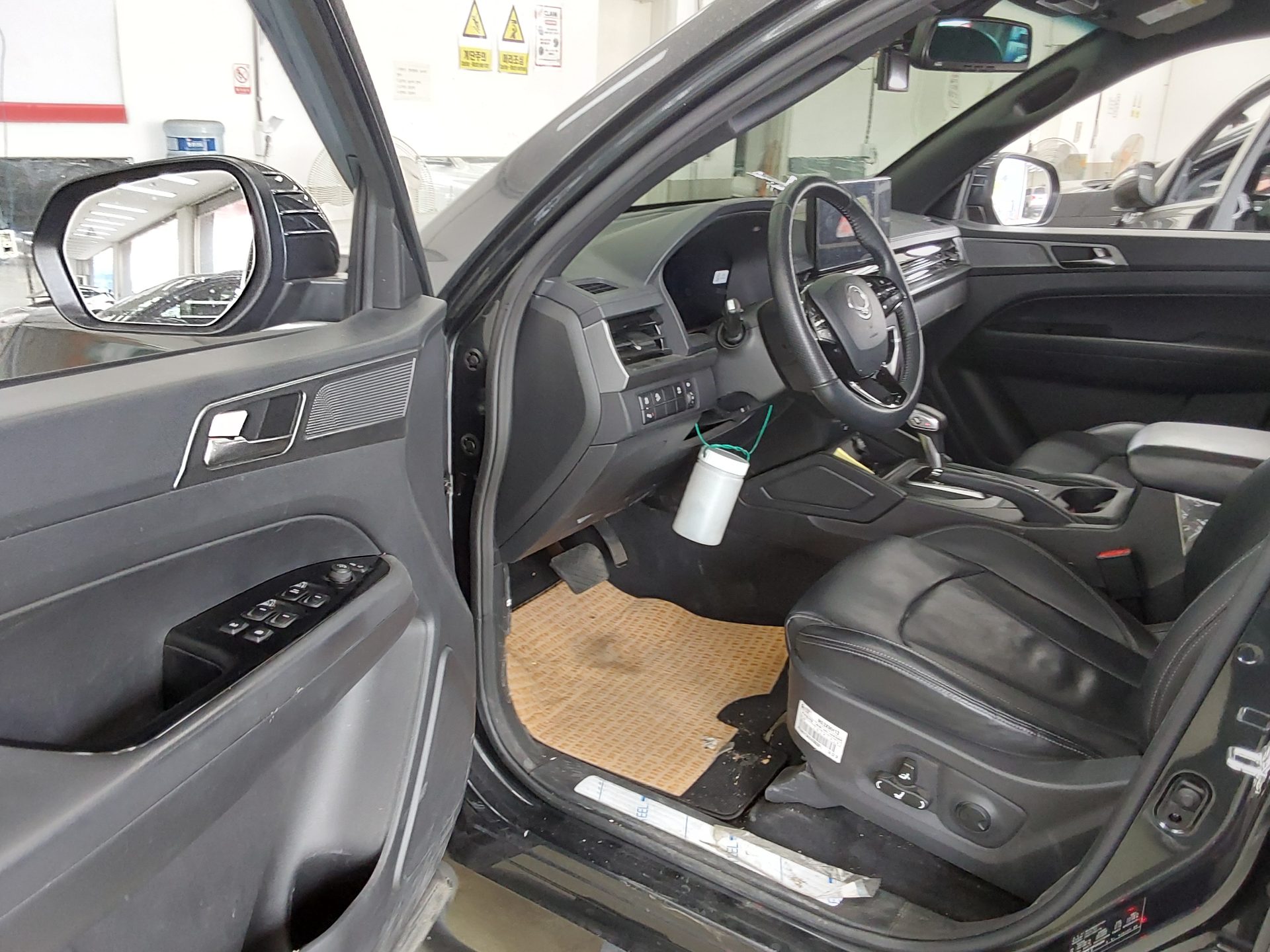 KG Mobility Rexton Sports 2024 - Image 10
