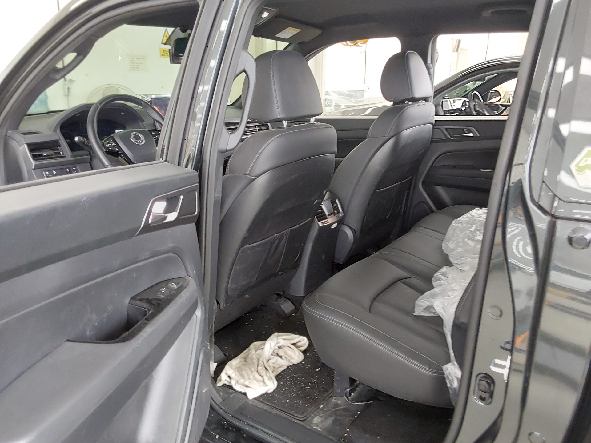 KG Mobility Rexton Sports 2024 - Image 12