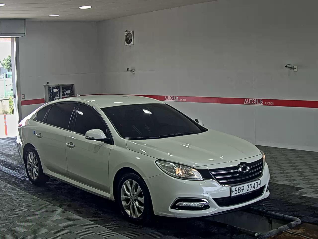 Renault Samsung SM7 2017 - Image 2