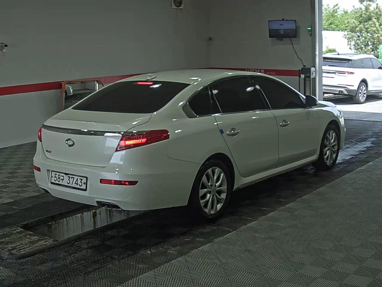 Renault Samsung SM7 2017 - Image 4