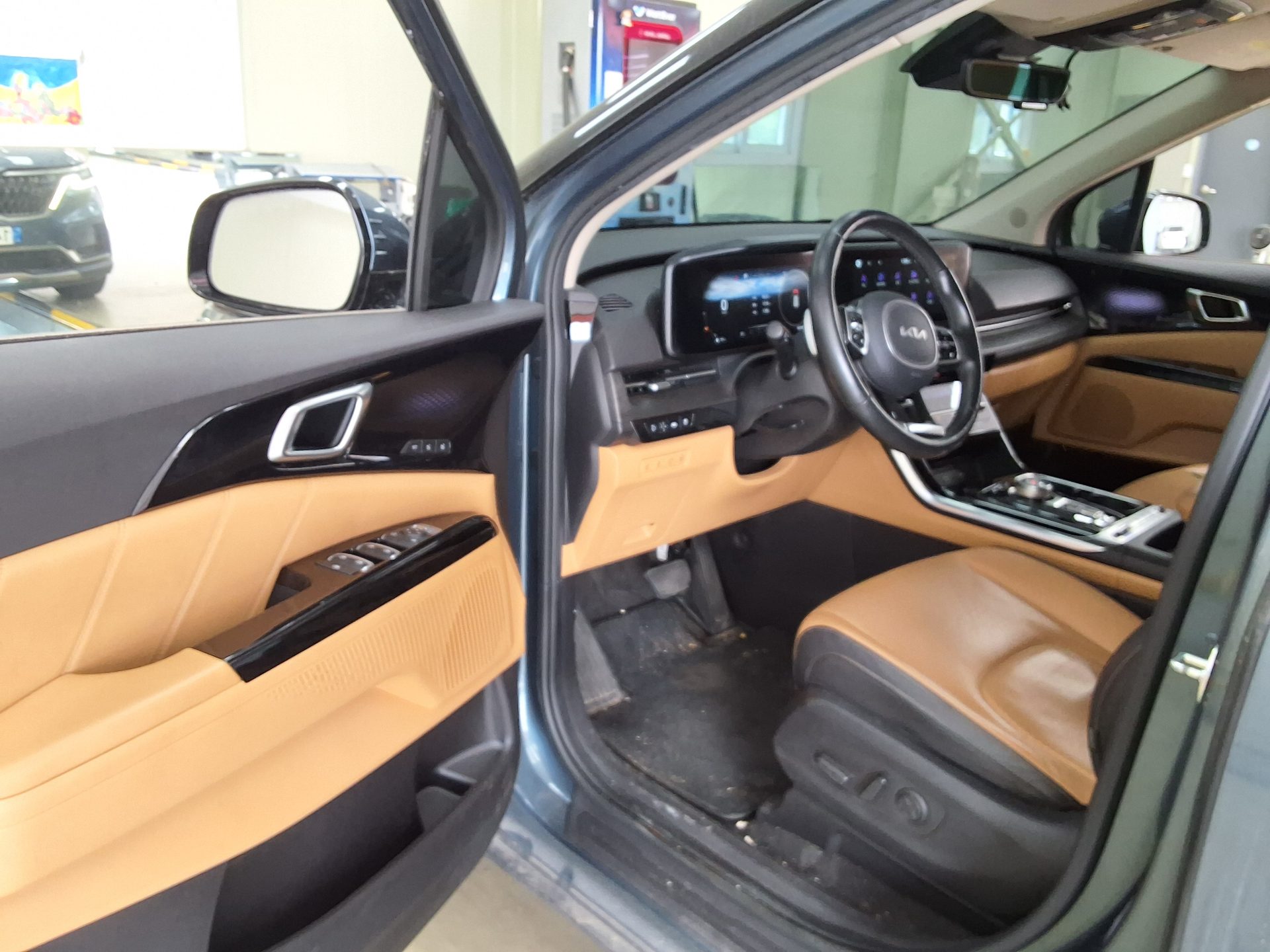 Kia SEDONA 2022 - Image 9