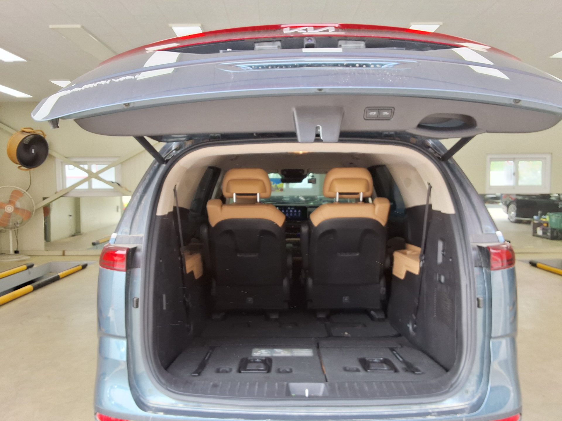 Kia SEDONA 2022 - Image 14