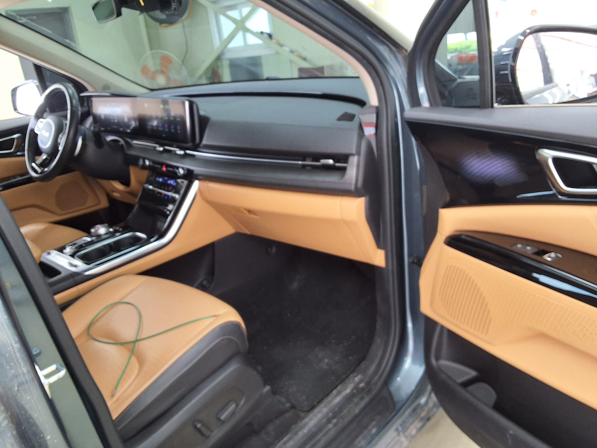 Kia SEDONA 2022 - Image 13
