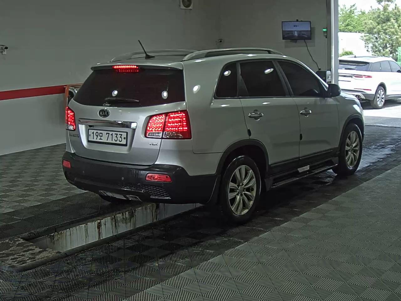 Kia Sorento 2012 - Image 4