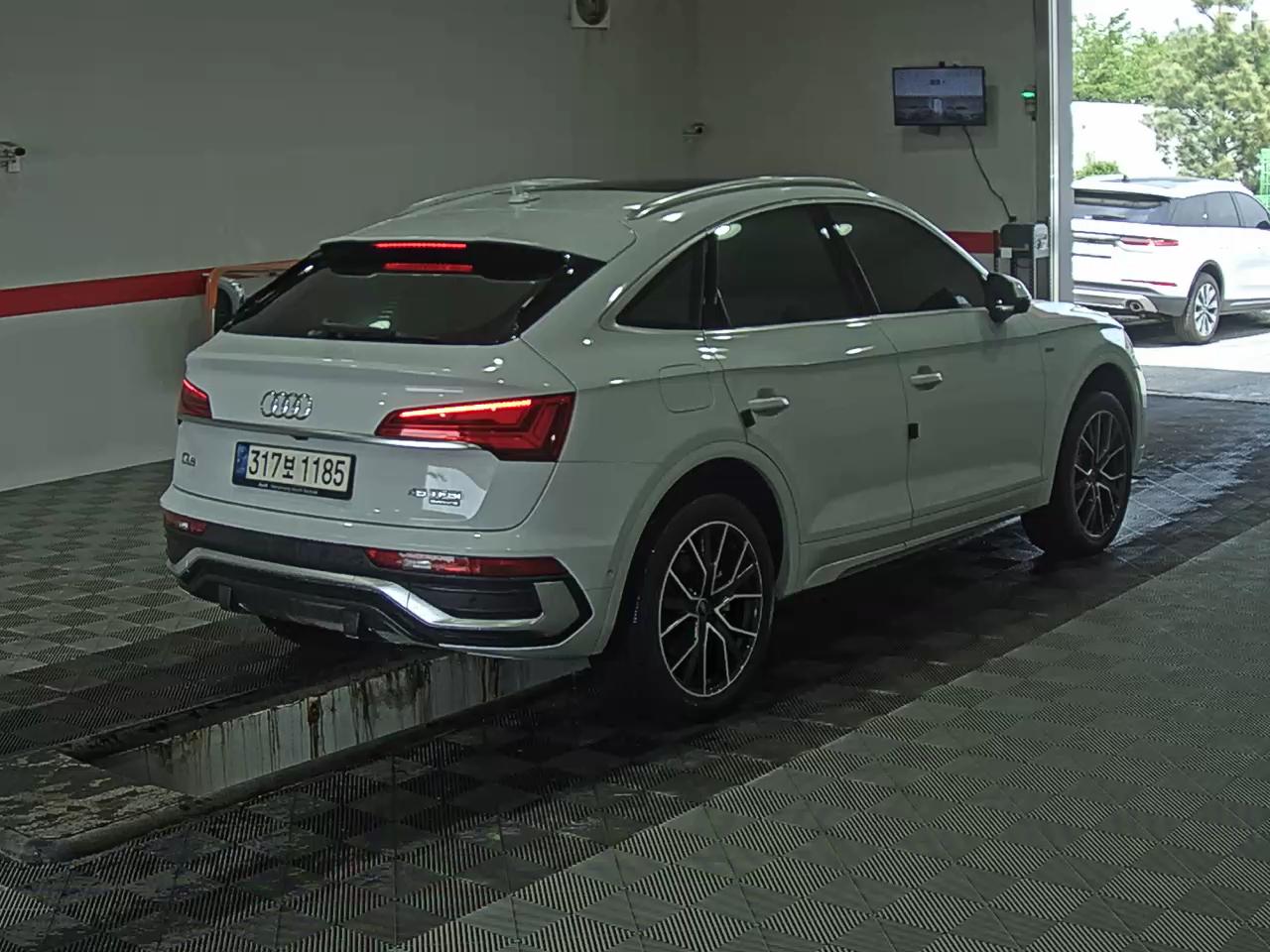 Audi Q5 2022 - Image 4