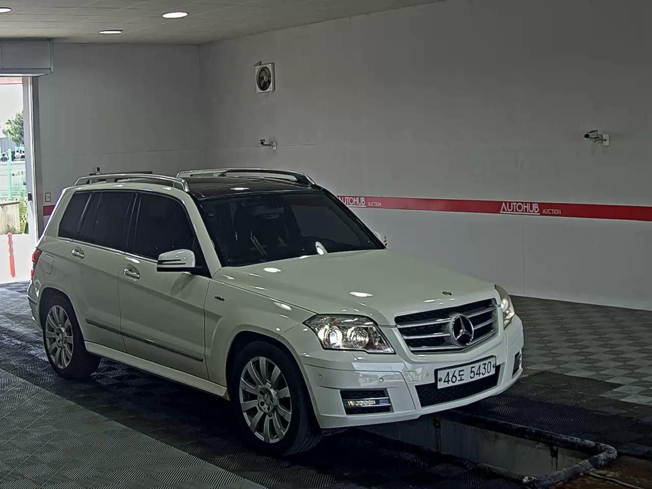 مرسيدس بنز GLK 2012 - صورة 2