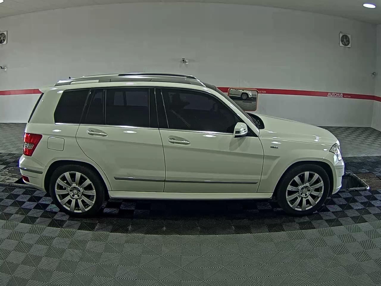 مرسيدس بنز GLK 2012 - صورة 3
