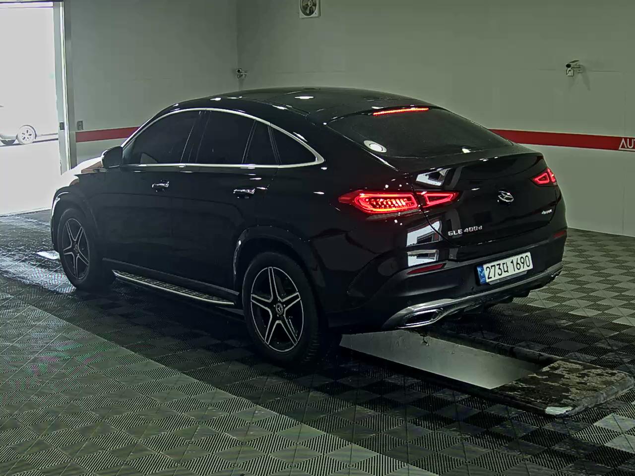 مرسيدس بنز GLE 2021 - صورة 5