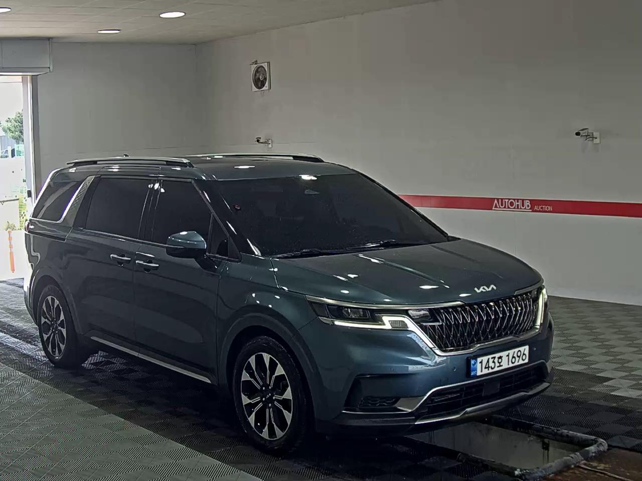 Kia SEDONA 2022 - Image 2