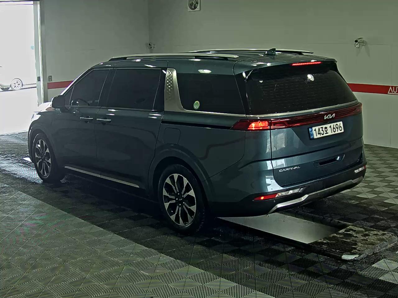 Kia SEDONA 2022 - Image 5