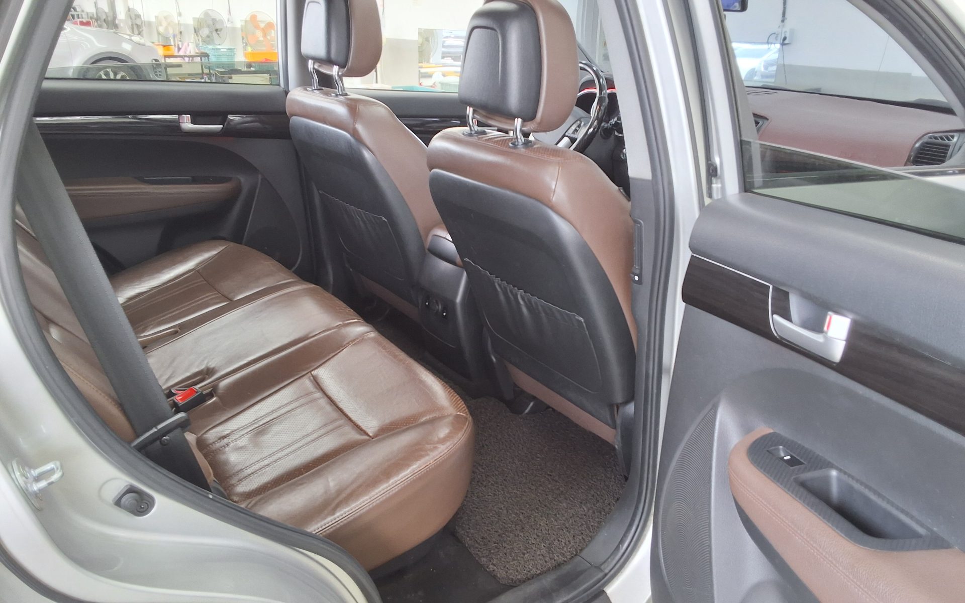 Kia Sorento 2012 - Image 12